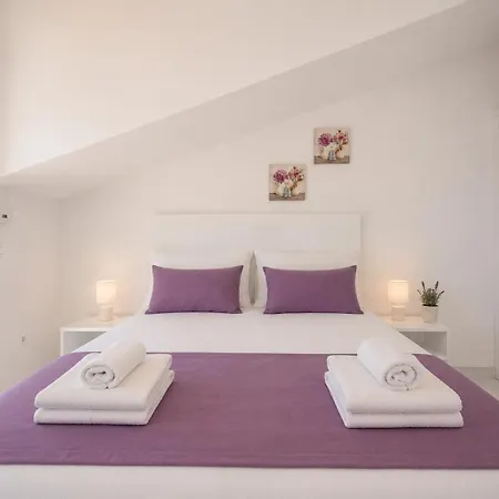 Apartment Tomi Ciovo